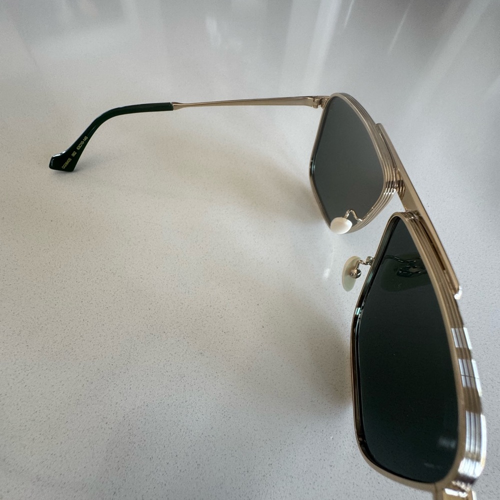 NWT 
Gucci Glasses and Blue Silk Dust Bag and Case - Picture 5 of 11